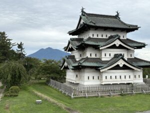 城ぶら「弘前城」！北の地にそびえる名城、壮大なスケールと津軽の歴史に触れる